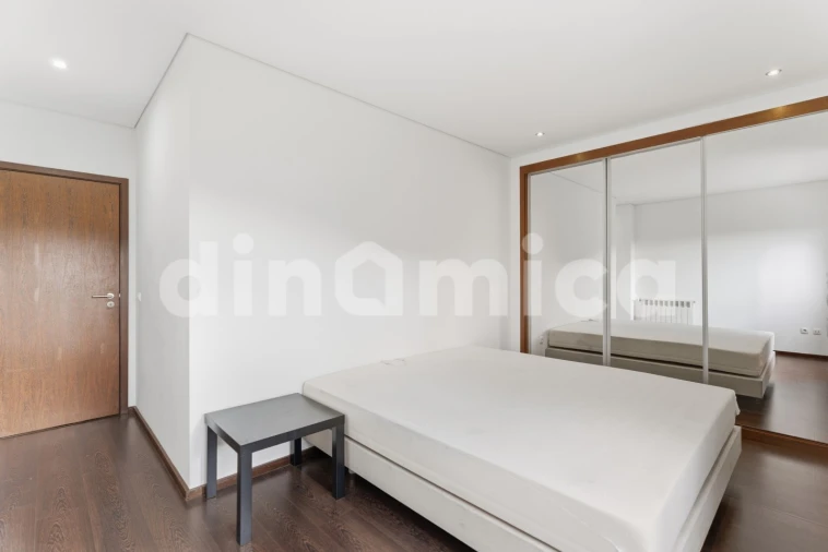 Apartamento T4 para Venda em Vila Nova de Famalicão e Calendário Foto 19