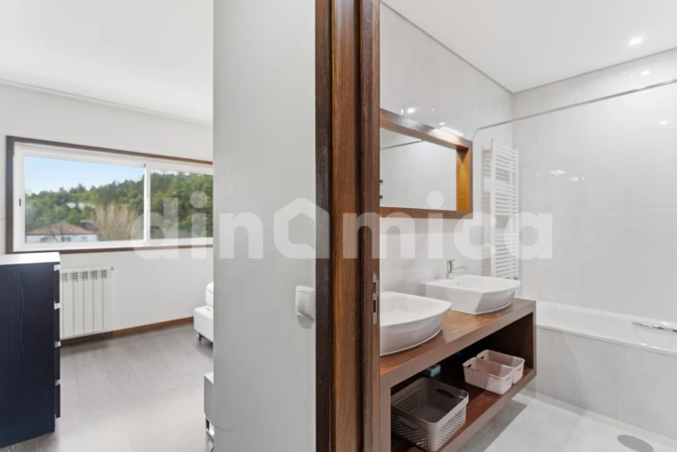 Apartamento T4 para Venda em Vila Nova de Famalicão e Calendário Foto 14