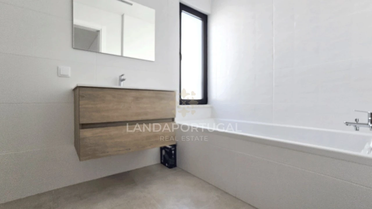 Apartamento T4 para Venda em Tavira (Santa Maria e Santiago) Foto 18