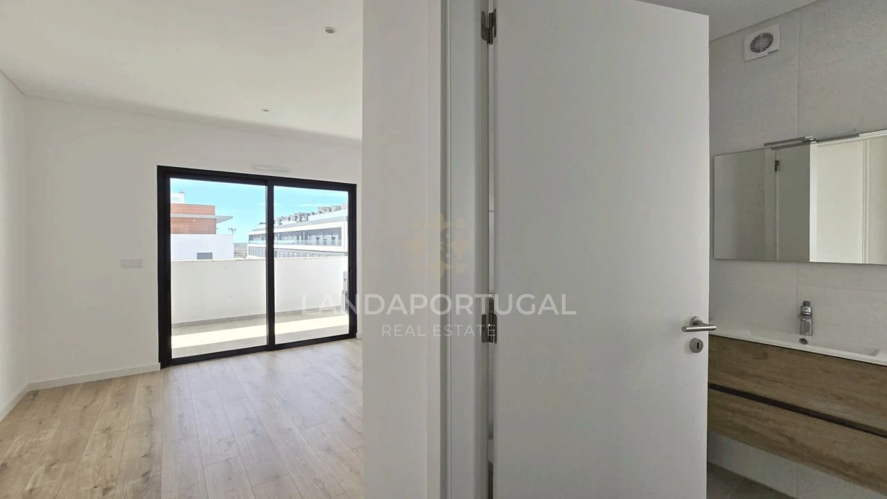 Apartamento T4 para Venda em Tavira (Santa Maria e Santiago) Foto 19