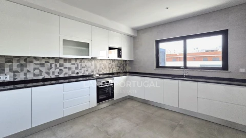 Apartamento T4 para Venda em Tavira (Santa Maria e Santiago)