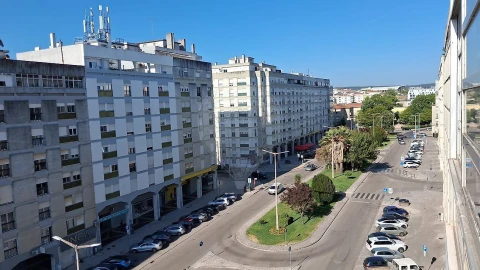 Apartamento T4 para Arrendamento em São João Baptista e Santa Maria dos Olivais