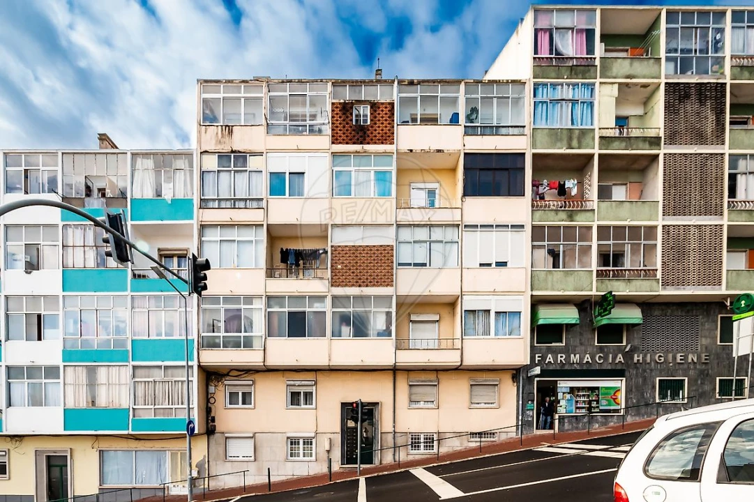 Apartamento T3 para Venda em Vila Franca de Xira Foto 6