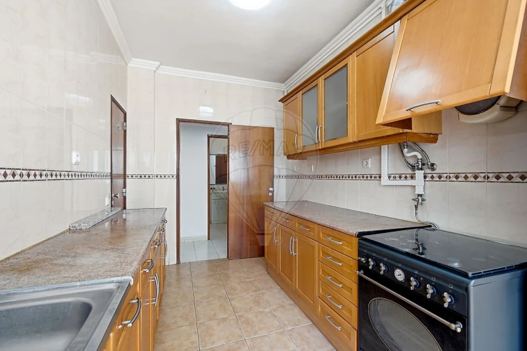 Apartamento T3 para Venda em União das Freguesias de Setúbal Foto 14
