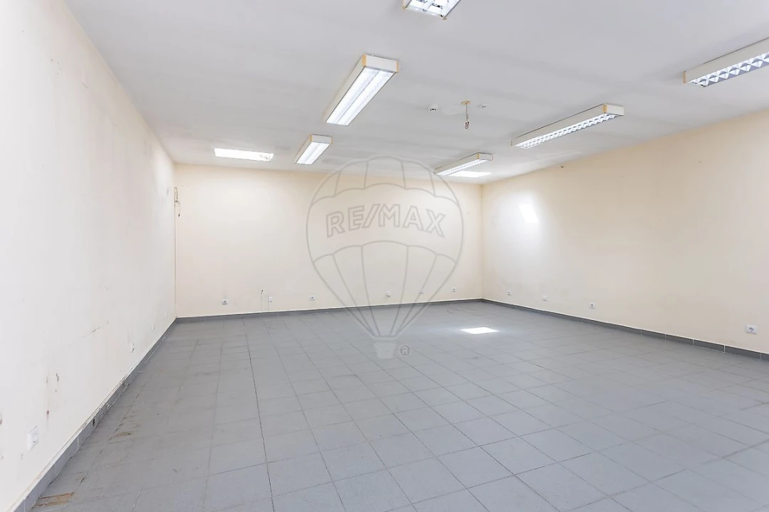 Apartamento T0 para Venda em Mina de Água Foto 14