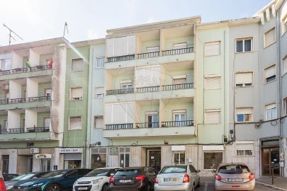 Apartamento T0 para Venda em Mina de Água