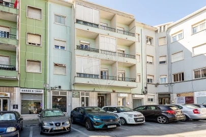 Apartamento T0 para Venda em Mina de Água