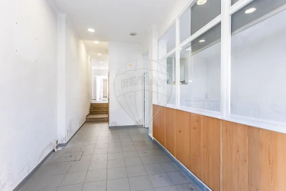 Apartamento T0 para Venda em Mina de Água
