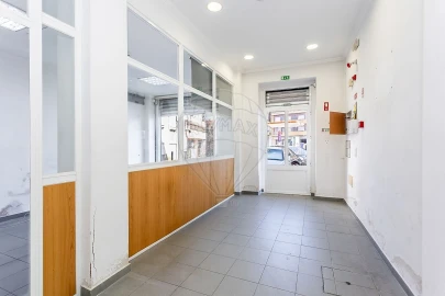 Apartamento T0 para Venda em Mina de Água