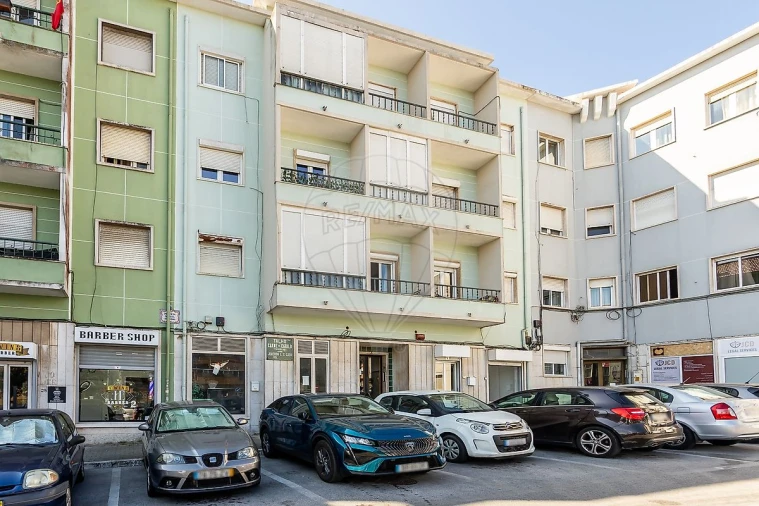 Apartamento T0 para Venda em Mina de Água Foto 20