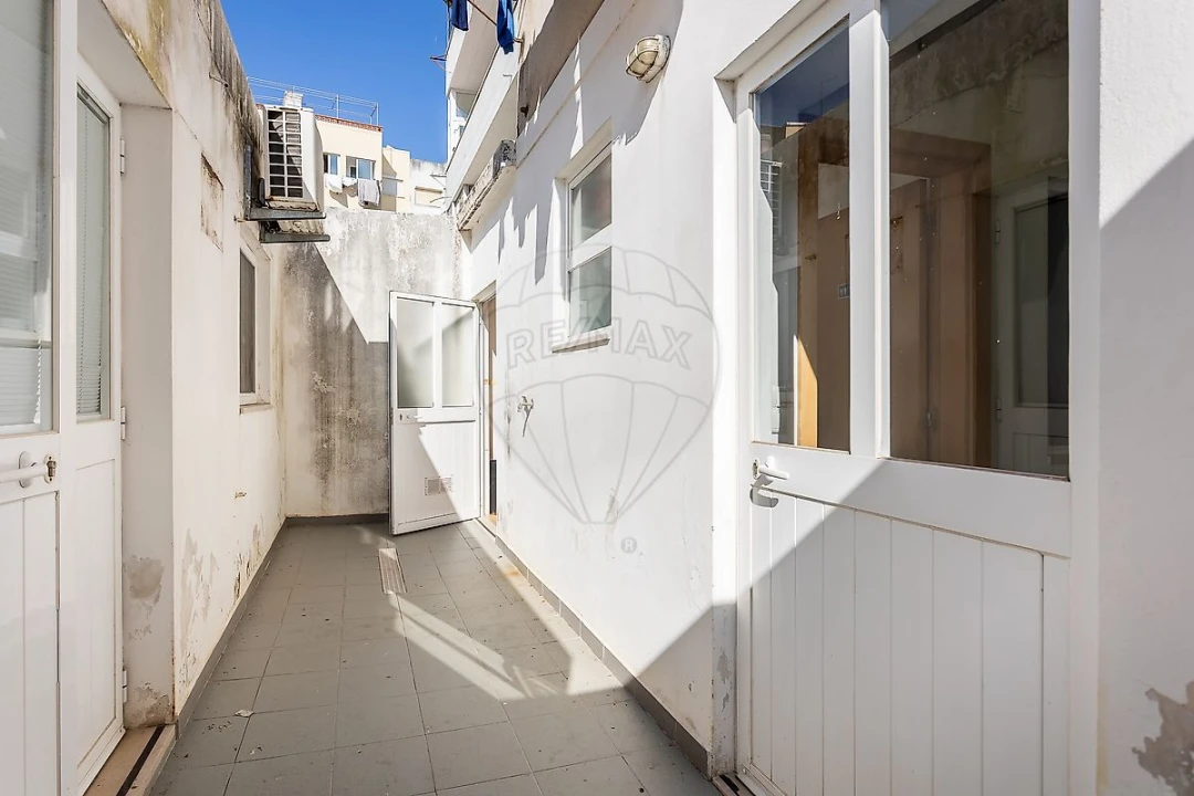 Apartamento T0 para Venda em Mina de Água Foto 12