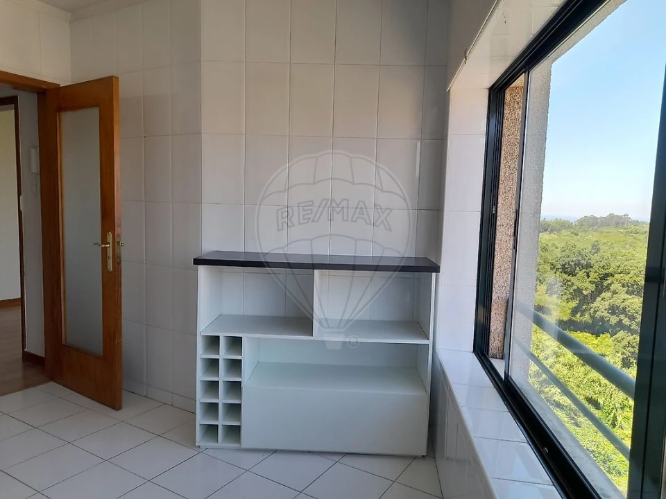 Apartamento T2 para Arrendamento em Mafamude e Vilar do Paraíso Foto 10