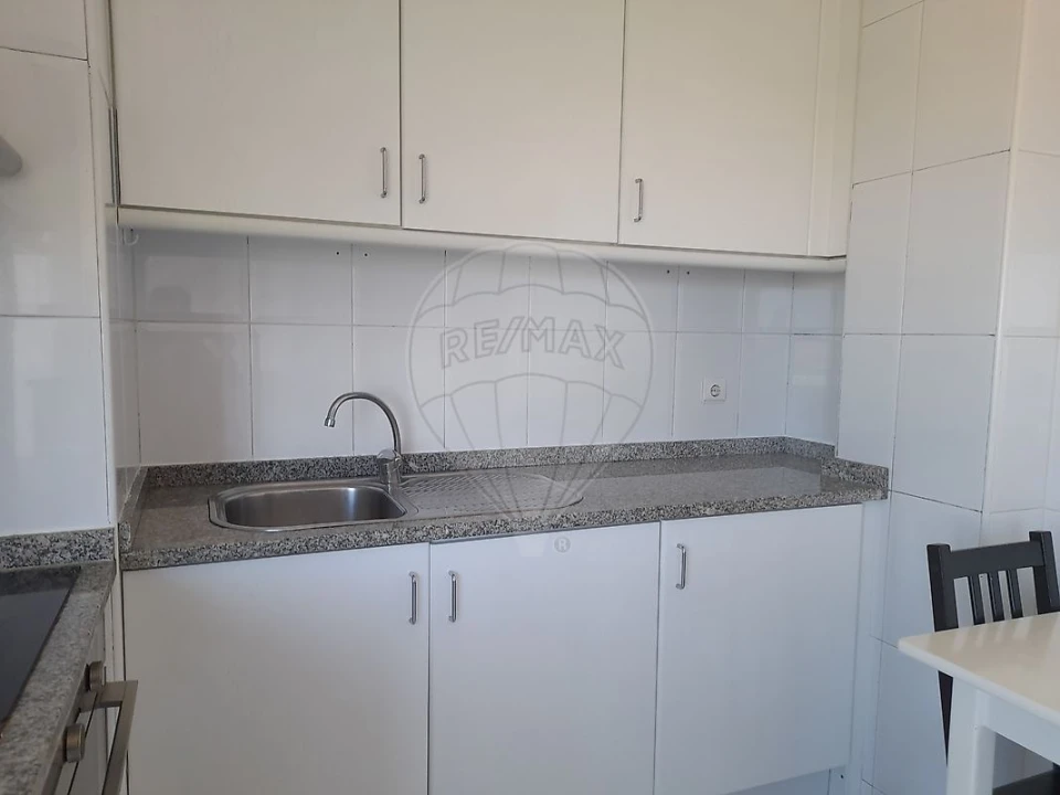 Apartamento T2 para Arrendamento em Mafamude e Vilar do Paraíso Foto 8