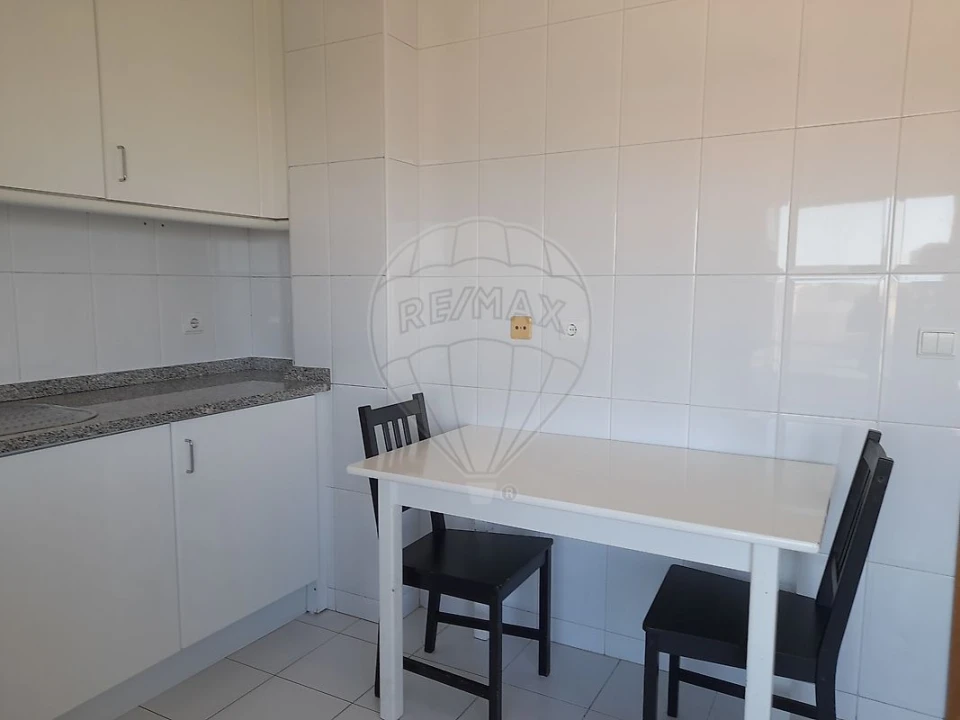 Apartamento T2 para Arrendamento em Mafamude e Vilar do Paraíso Foto 11