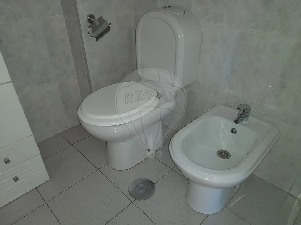 Apartamento T2 para Arrendamento em Mafamude e Vilar do Paraíso Foto 23