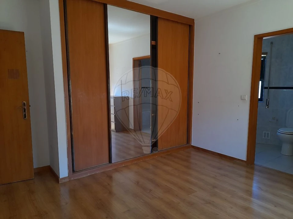Apartamento T2 para Arrendamento em Mafamude e Vilar do Paraíso Foto 14