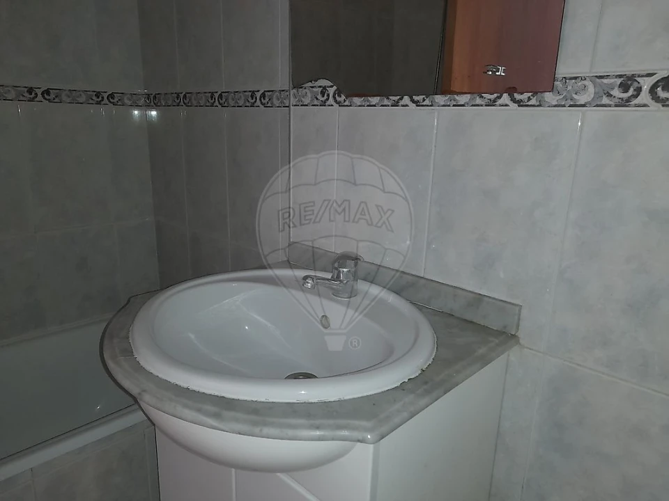 Apartamento T2 para Arrendamento em Mafamude e Vilar do Paraíso Foto 22