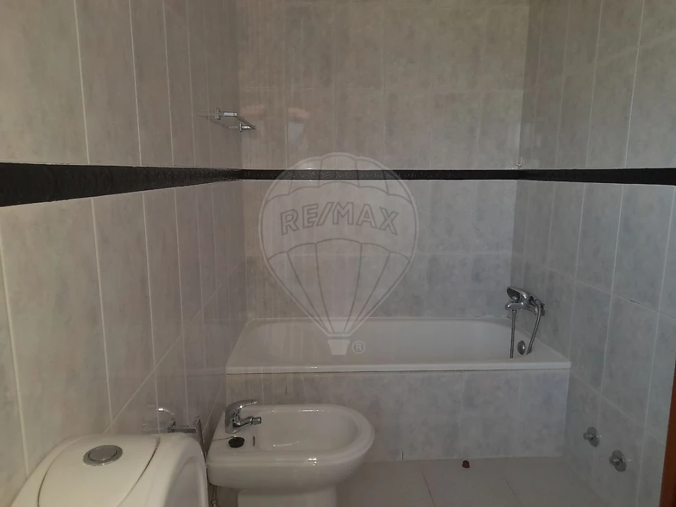 Apartamento T2 para Arrendamento em Mafamude e Vilar do Paraíso Foto 25