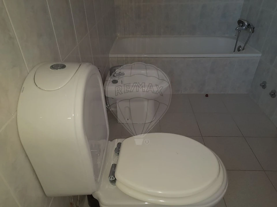 Apartamento T2 para Arrendamento em Mafamude e Vilar do Paraíso Foto 26