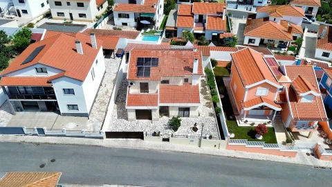 Moradia T5 para Venda em Santa Maria, São Pedro e Matacães