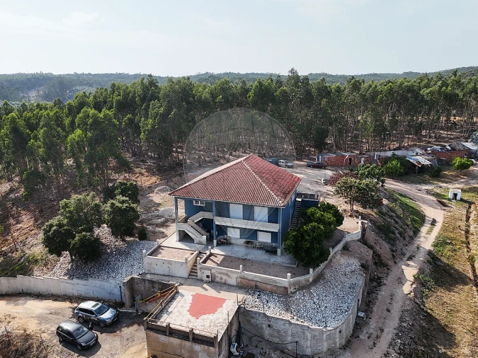 Moradia T6 para Venda em Maxial e Monte Redondo Foto 2