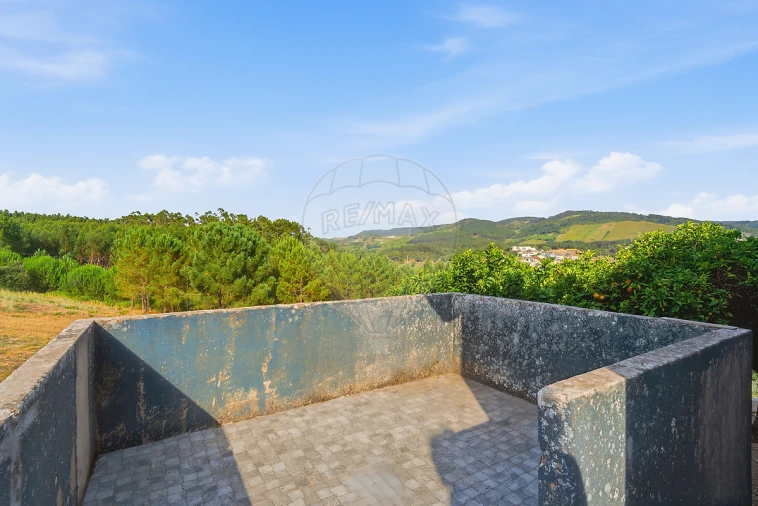 Moradia T6 para Venda em Maxial e Monte Redondo Foto 30