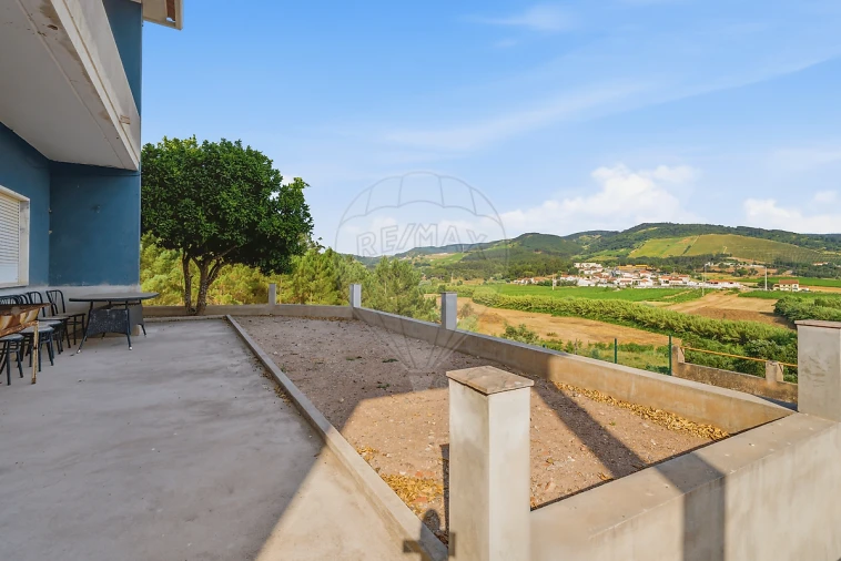Moradia T6 para Venda em Maxial e Monte Redondo Foto 25