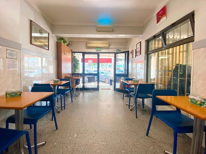 Loja para Venda em Oeiras e São Julião da Barra, Paço de Arcos e Caxias Foto 8