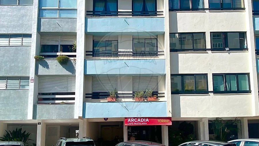 Loja para Venda em Oeiras e São Julião da Barra, Paço de Arcos e Caxias