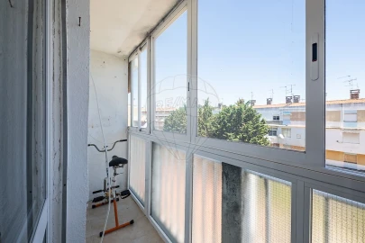 Apartamento T3 para Venda em Ajuda