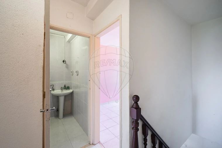 Apartamento T3 para Venda em Ajuda Foto 22
