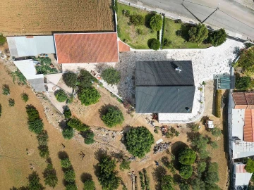Moradia T5 para Venda em Santiago dos Velhos
