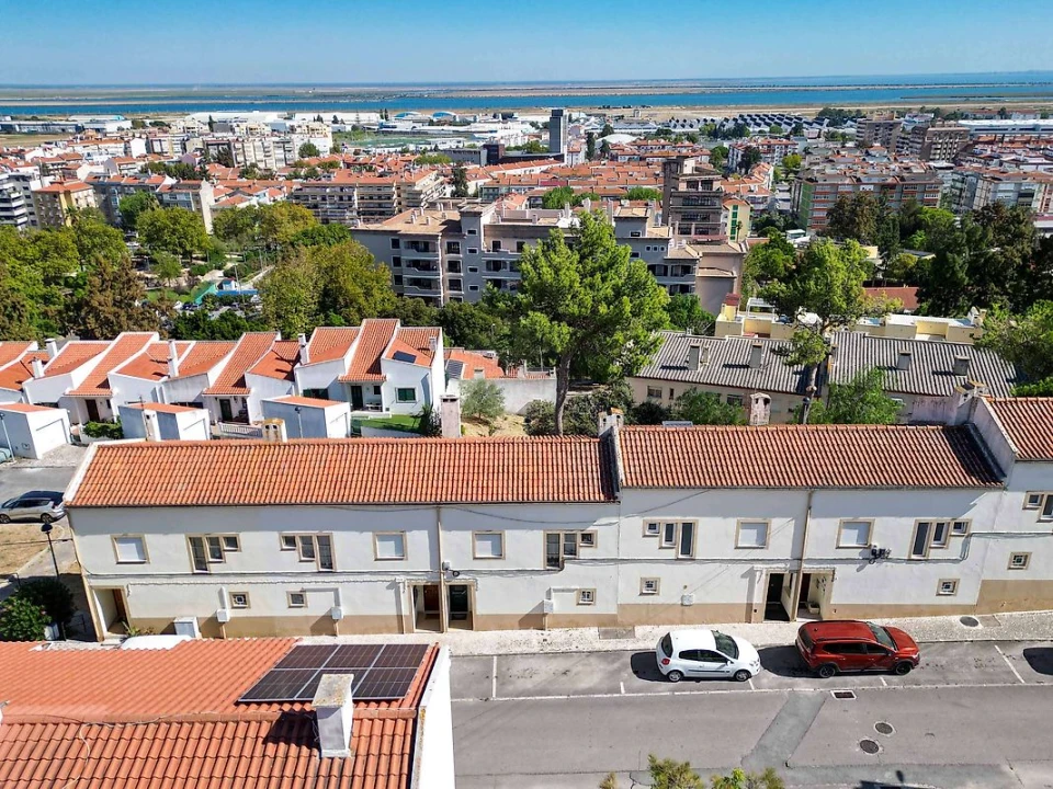 Moradia T3 para Venda em Alverca do Ribatejo e Sobralinho Foto 8