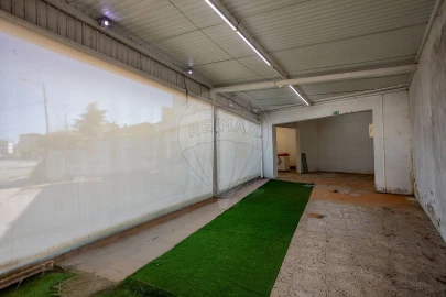 Moradia T6 para Venda em Benedita