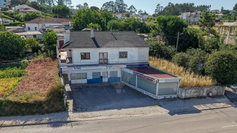 Moradia T6 para Venda em Benedita