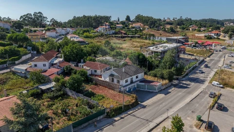 Moradia T6 para Venda em Benedita