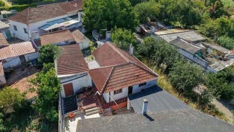 Moradia T6 para Venda em Benedita