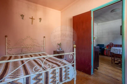 Moradia T6 para Venda em Benedita