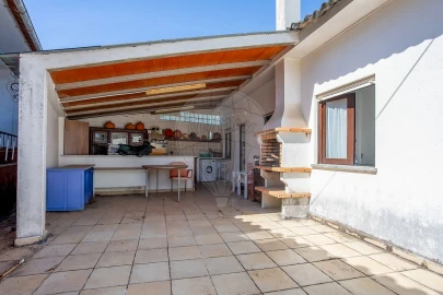 Moradia T6 para Venda em Benedita