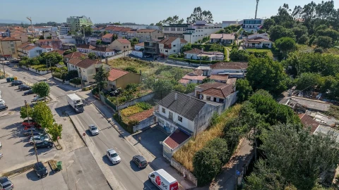 Moradia T6 para Venda em Benedita