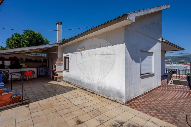 Moradia T6 para Venda em Benedita Foto 17