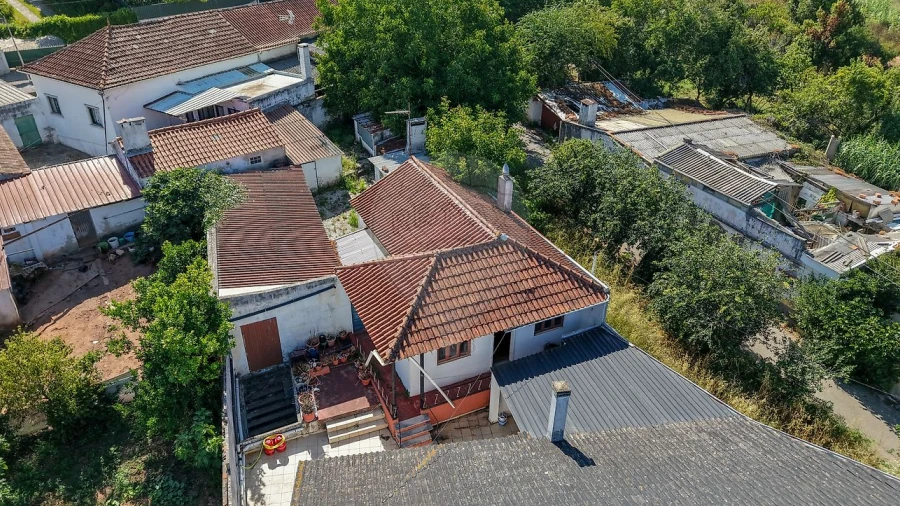 Moradia T6 para Venda em Benedita