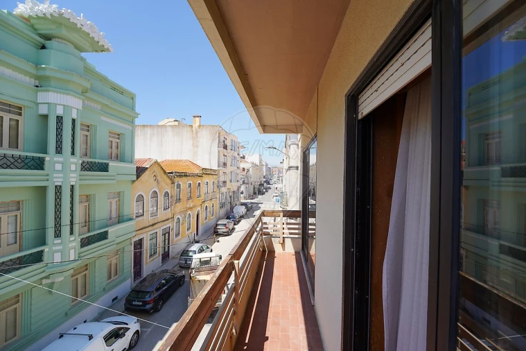 Apartamento T2 para Venda em Buarcos Foto 10