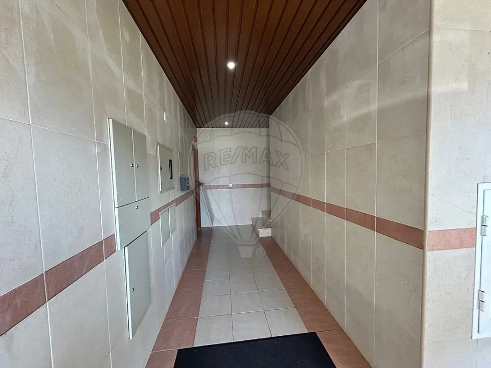 Apartamento T2 para Venda em Santo Varão Foto 5