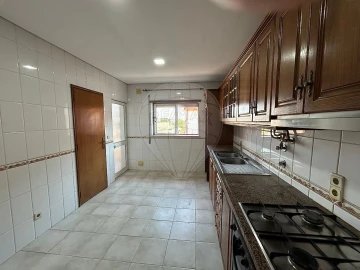 Apartamento T2 para Venda em Santo Varão