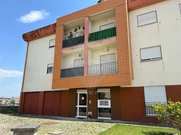 Apartamento T2 para Venda em Santo Varão