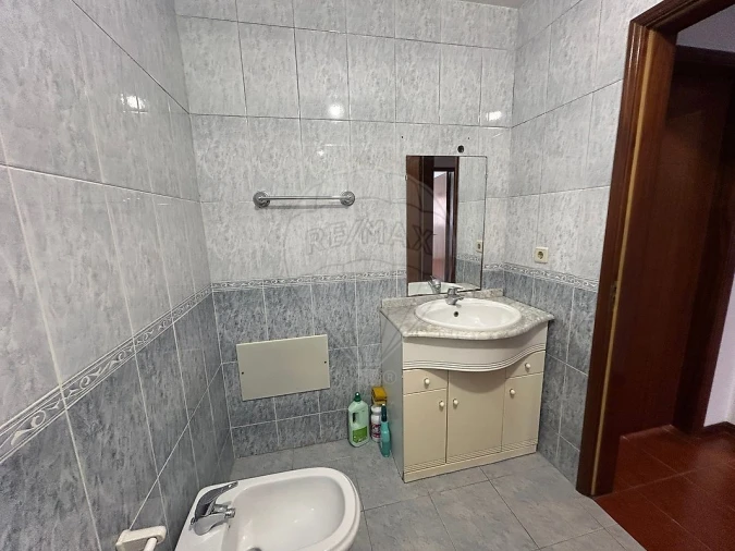 Apartamento T2 para Venda em Santo Varão Foto 22