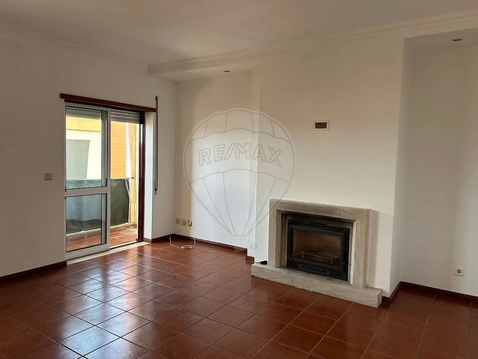 Apartamento T2 para Venda em Santo Varão Foto 18