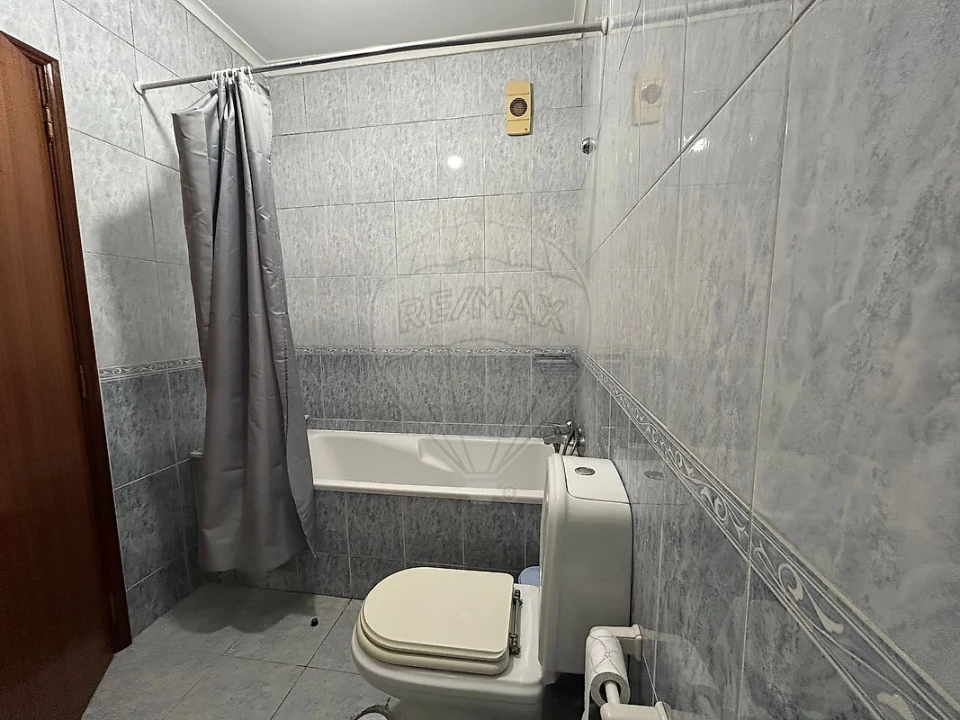 Apartamento T2 para Venda em Santo Varão Foto 23