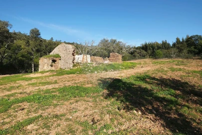 Armazém para Venda em Vila Nova de Milfontes